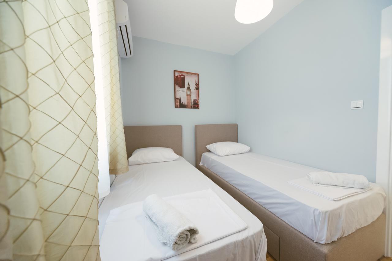 Apartment Luxury Explorer Podgorica Esterno foto