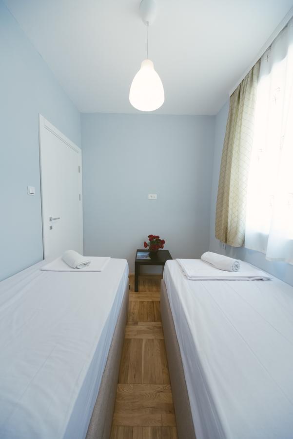 Apartment Luxury Explorer Podgorica Esterno foto