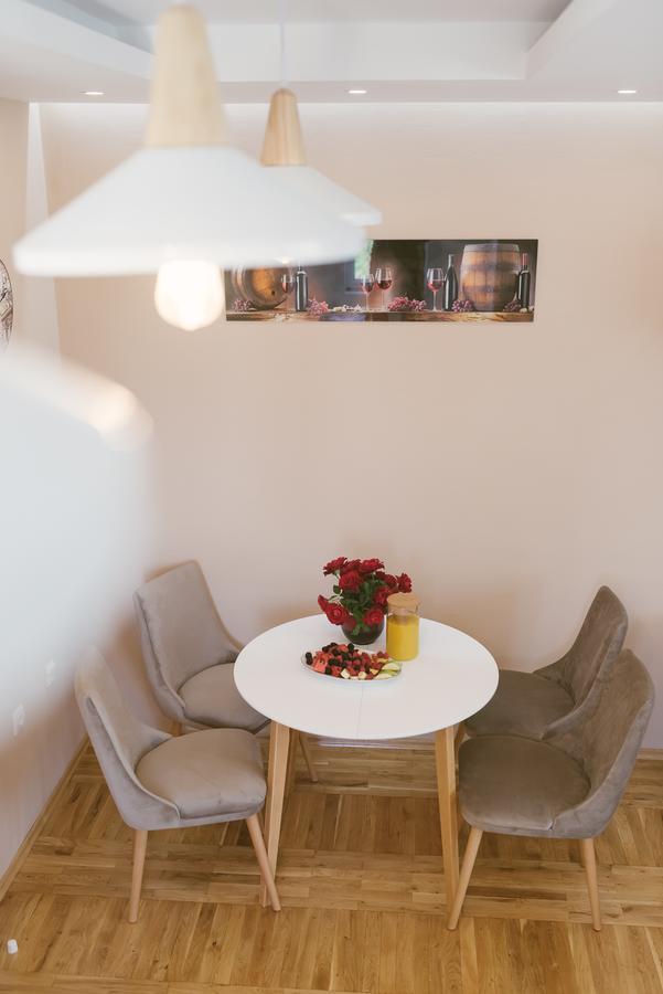 Apartment Luxury Explorer Podgorica Esterno foto
